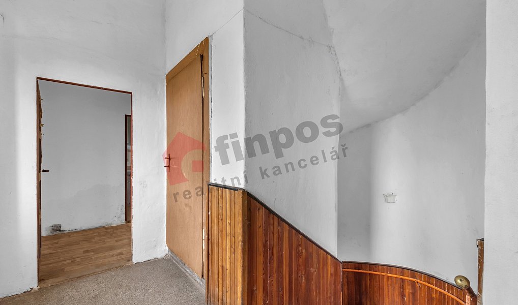 Prodej domu 310 m² s pozemkem 1 757 m², Chlumec nad Cidlinou – náhled fotky 12