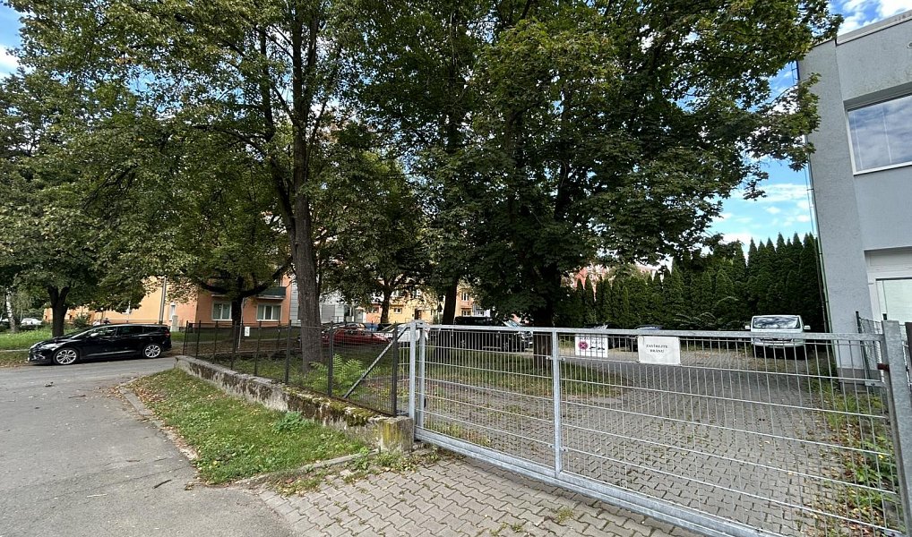 Prodej domu 806 m² s pozemkem 428 m², Ostrava – náhled fotky 2