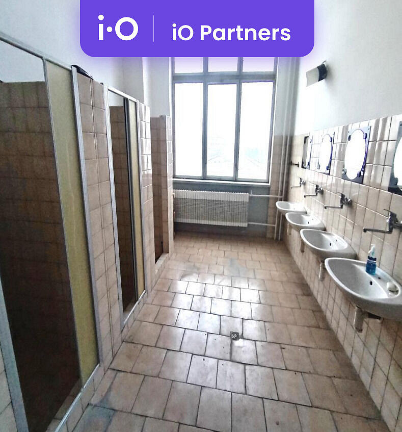 Pronájem skladovacích prostor 986 m² – fotografie 4