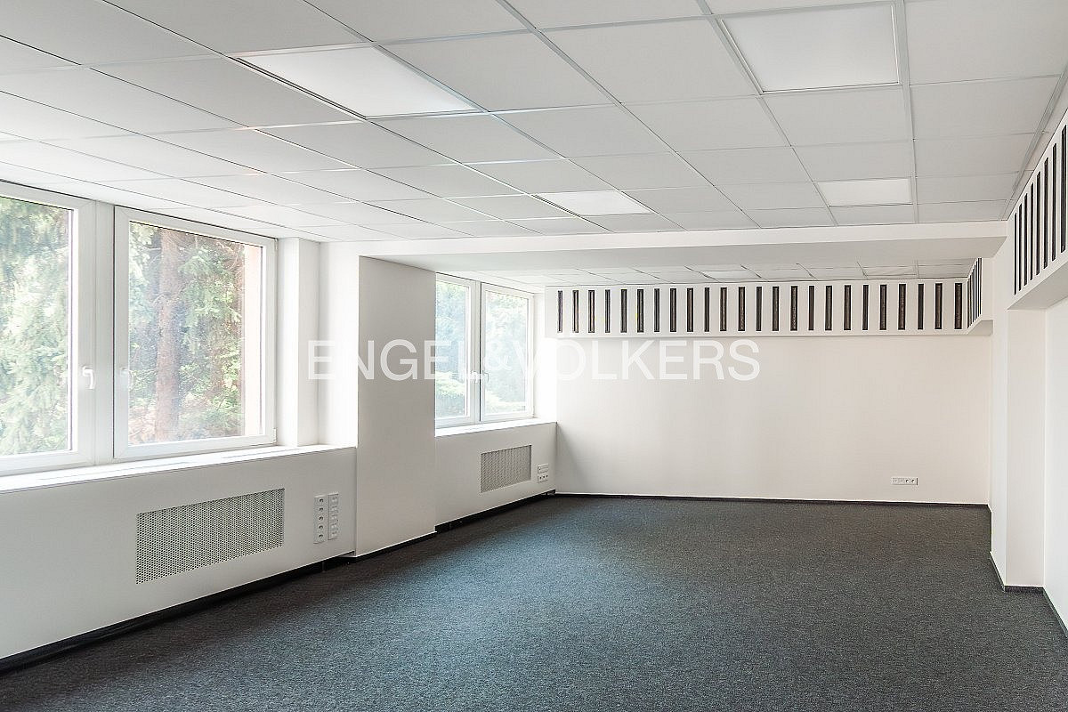 Pronájem kanceláře 89 m² – fotografie 4