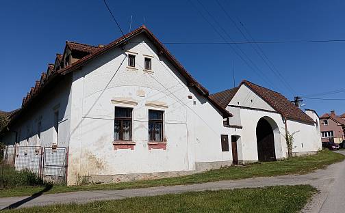 Prodej domu 1 894 m² s pozemkem 3 219 m², Malšice - Čenkov, okres Tábor