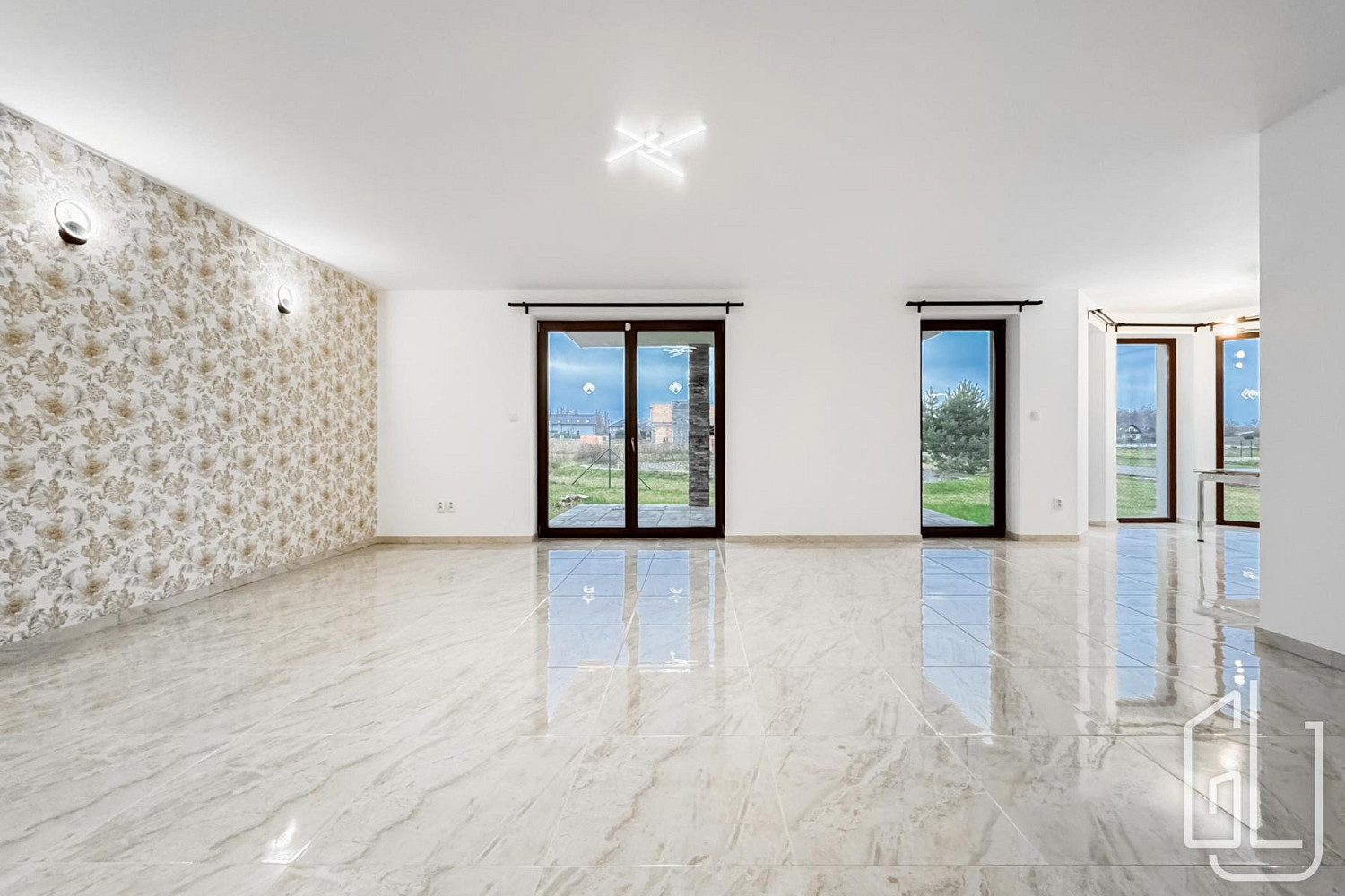 Prodej domu 317 m² s pozemkem 1 674 m² – fotografie 5