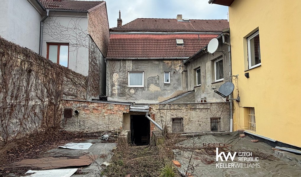 Prodej domu 240 m² s pozemkem 452 m², Bílina – náhled fotky 24