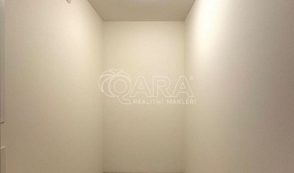 Pronájem bytu 3+kk 94 m², Praha – náhled fotky 22