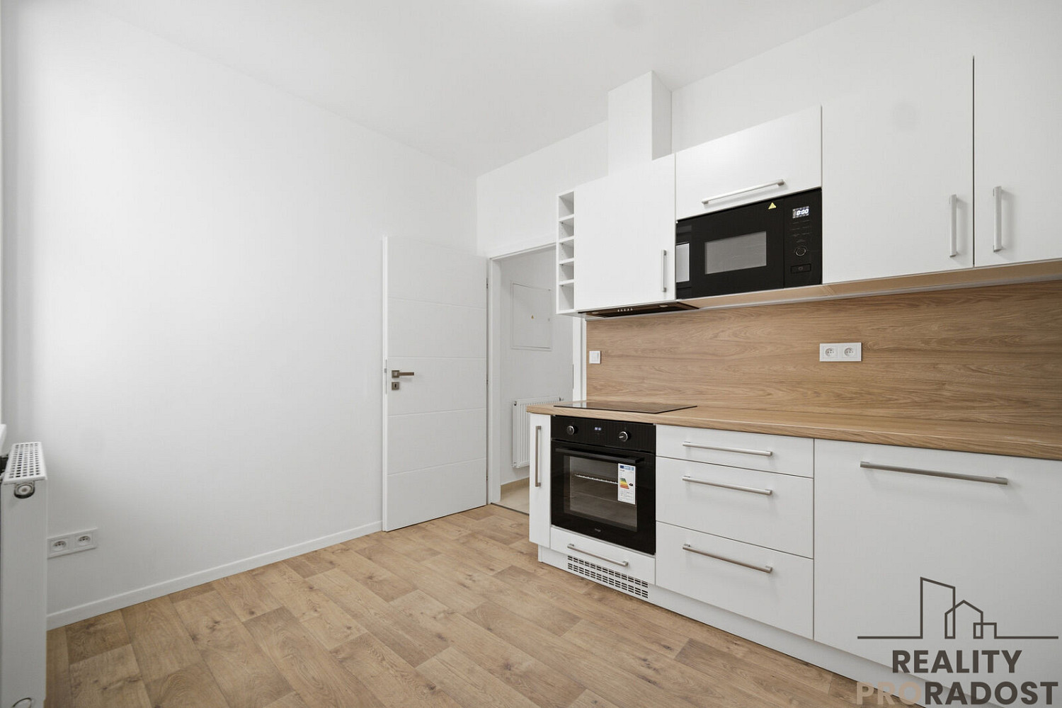 Pronájem bytu 1+1 35 m² – fotografie 4
