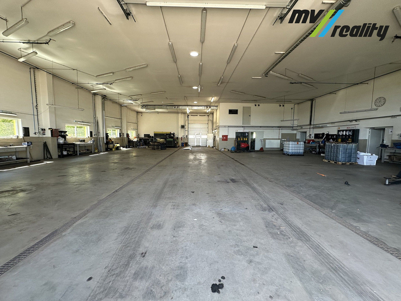Pronájem výrobních prostor 555 m²