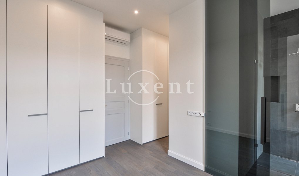 Pronájem bytu 3+kk 95 m², Praha – náhled fotky 9