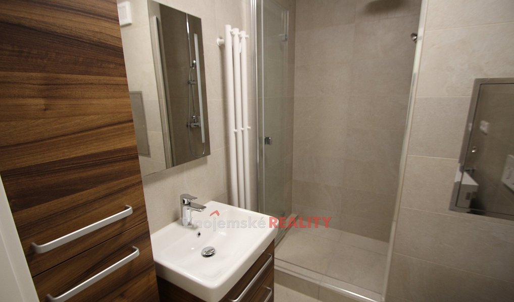 Pronájem bytu 1+kk 30 m², Znojmo – náhled fotky 5