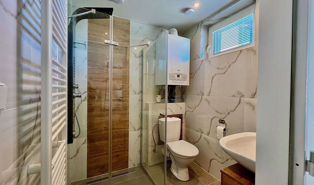 Pronájem bytu 4+kk 109 m², Kounice – náhled fotky 8