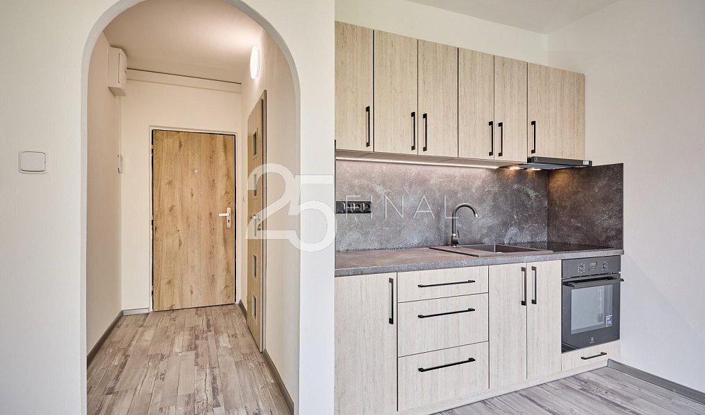 Prodej bytu 1+1 35 m², Úpice – náhled fotky 8