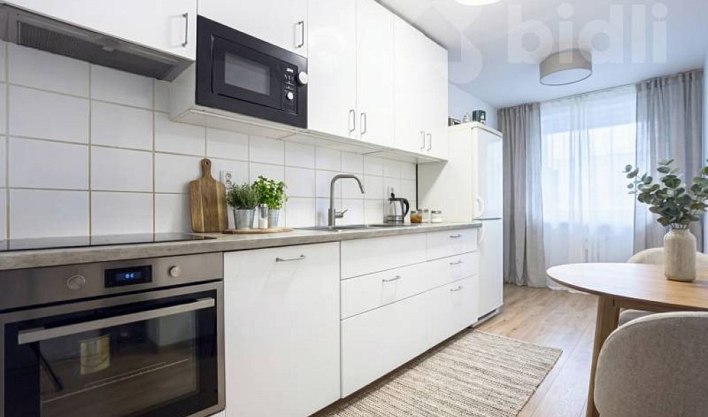 Prodej bytu 3+1 77 m², Praha – náhled fotky 2