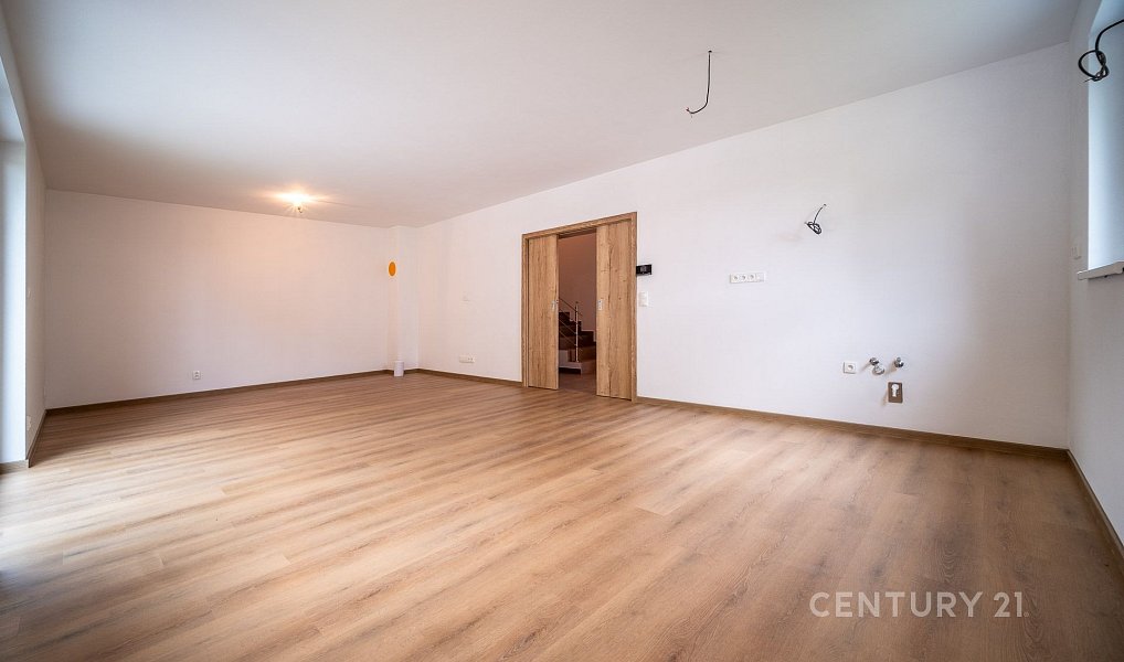 Prodej domu 161 m² s pozemkem 413 m², Homole – náhled fotky 12