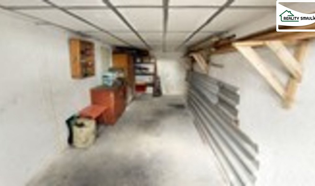 Pronájem řadové garáže, 20 m2, část Háje v Chebu, Cheb – náhled fotky 2