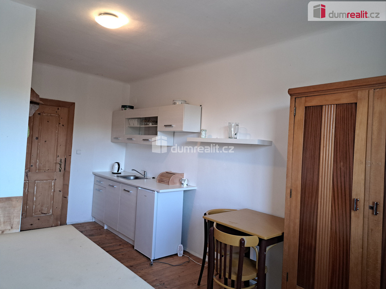 Pronájem bytu 1+kk 15 m² — photo 4