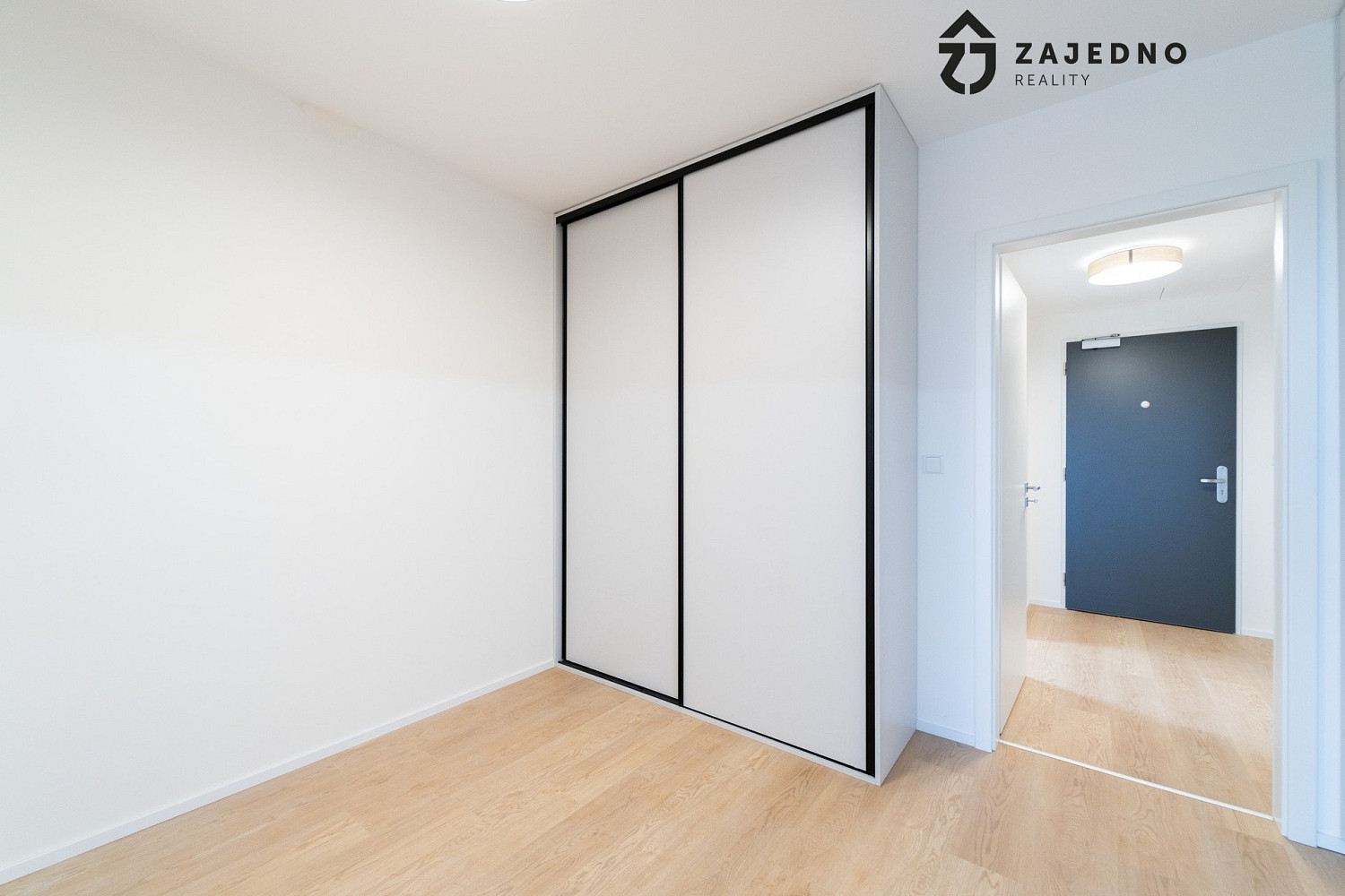 Pronájem bytu 1+kk 35 m² – fotografie 5