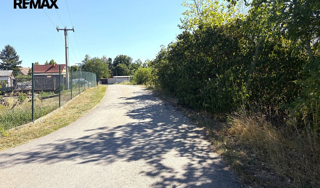 Prodej stavebního pozemku 1 202 m², Polepy – náhled fotky 6