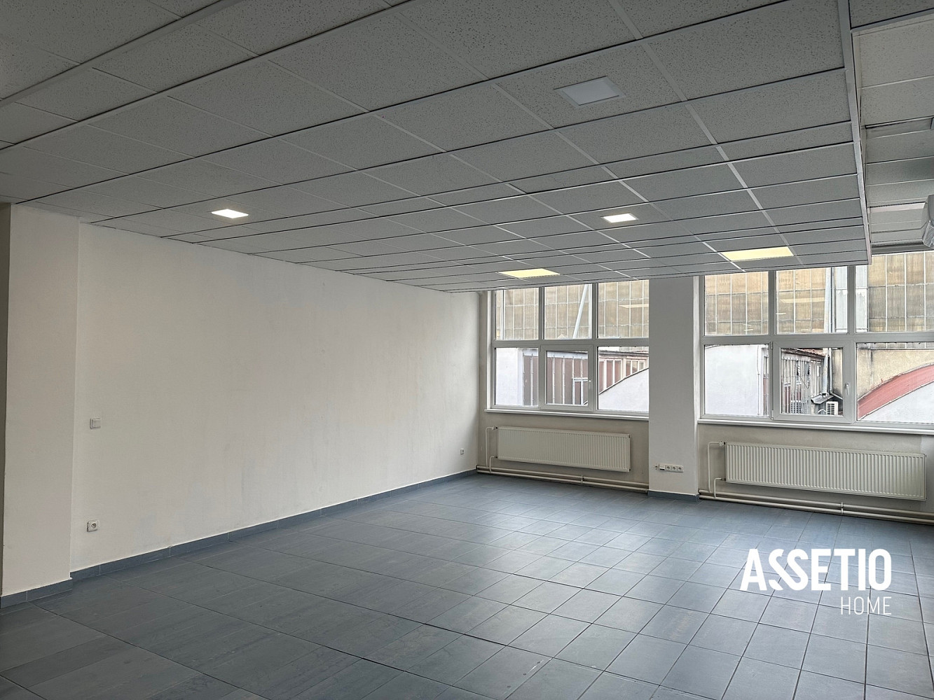 Pronájem kanceláře 171 m² – fotografie 2