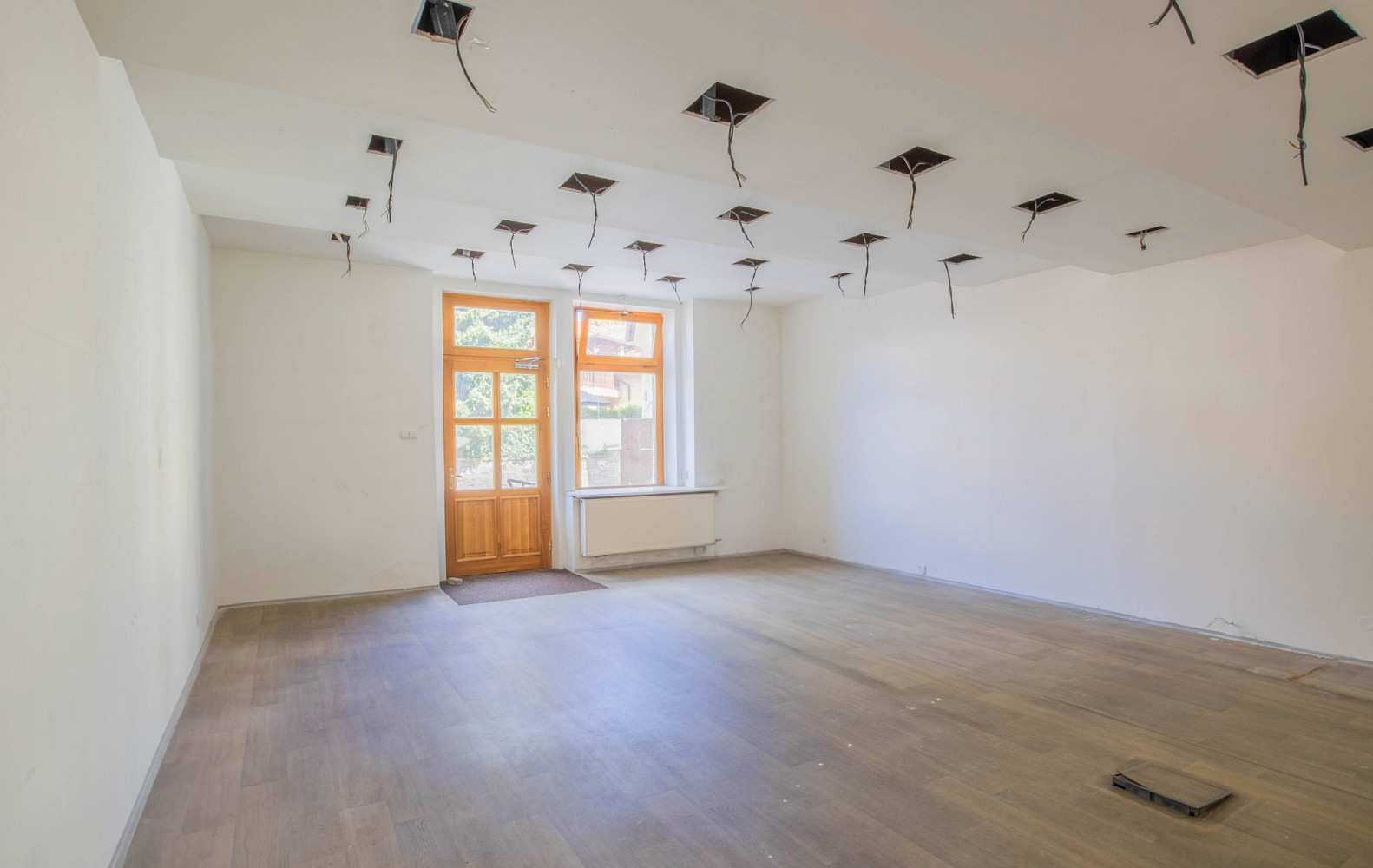 Pronájem obchodních prostor 61 m² – fotografie 4