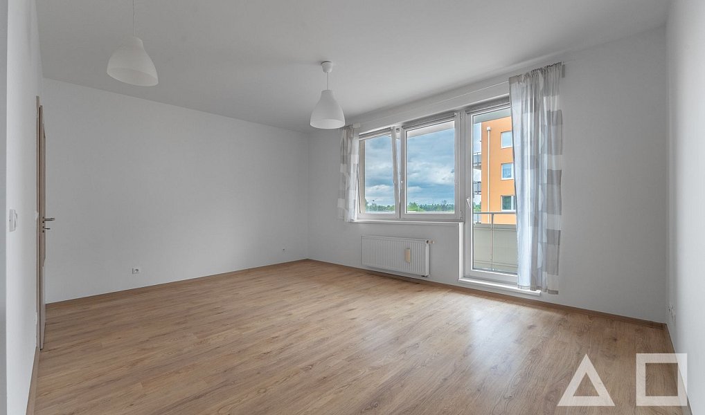 Prodej bytu 1+kk 35 m², Praha – náhled fotky 6