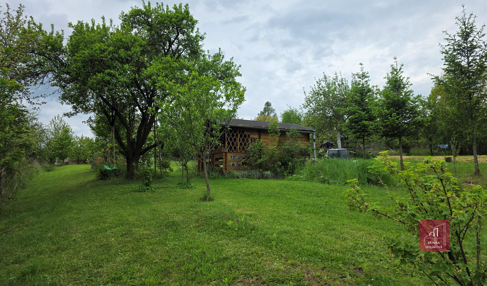 Prodej stavebního pozemku 2 011 m² — photo 4