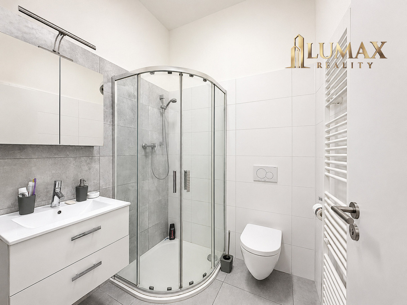 Pronájem bytu 1+1 49 m² — photo 3