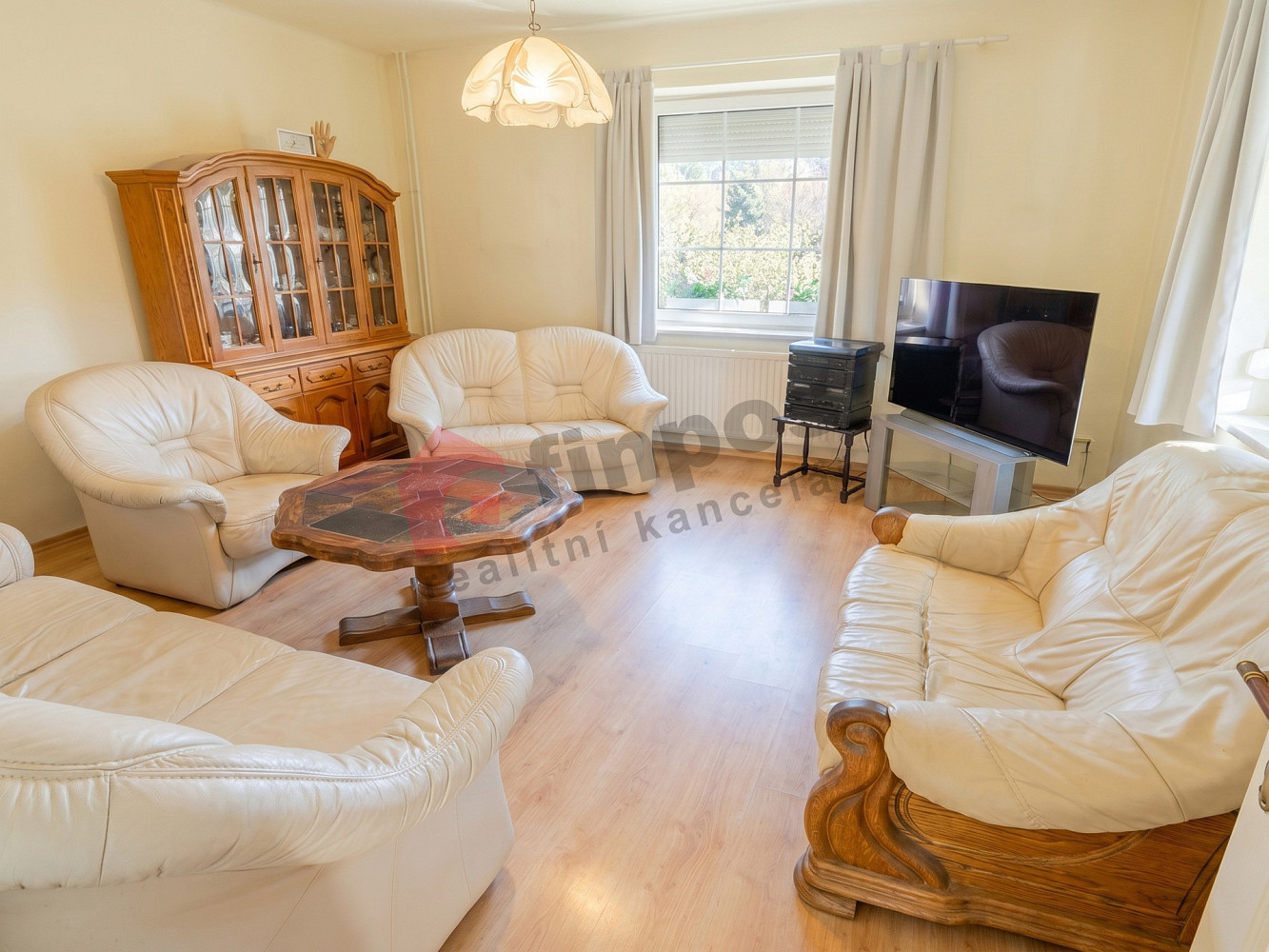 Prodej domu 300 m² s pozemkem 813 m² – fotografie 5
