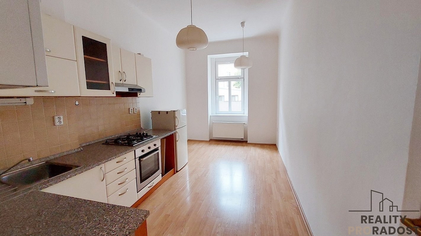 Pronájem bytu 2+1 70 m² — photo 2
