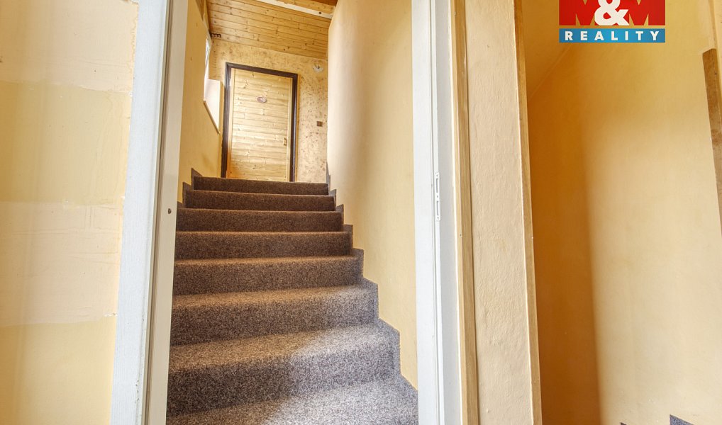 Prodej domu 800 m² s pozemkem 662 m², Oloví – náhled fotky 7