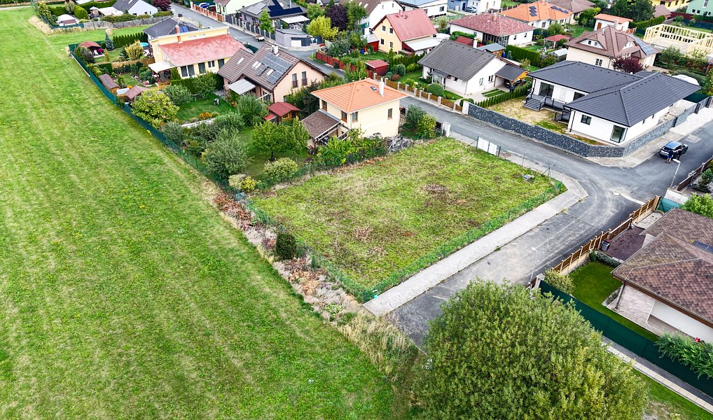 Prodej stavebního pozemku 658 m², Kozojedy – náhled fotky 3