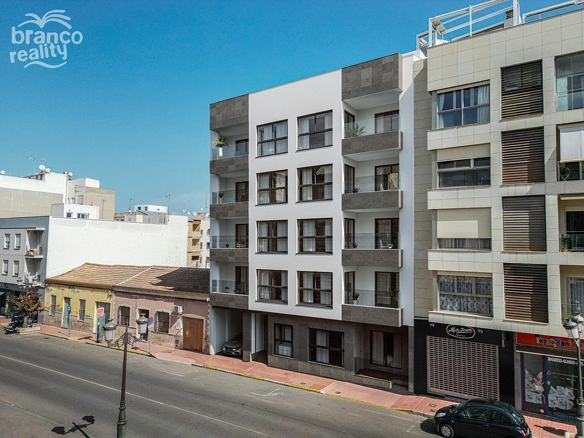 Piso 4+kk – Guardamar del Segura, Urbanització Els Estanys - Vista 3