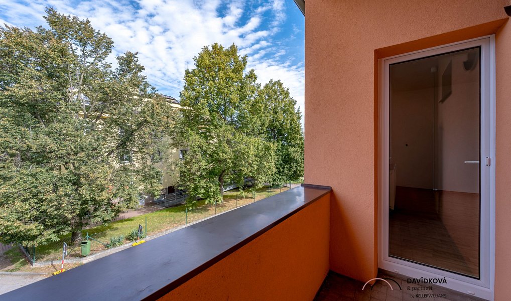 Prodej bytu 2+1 72 m², Velešín – náhled fotky 15