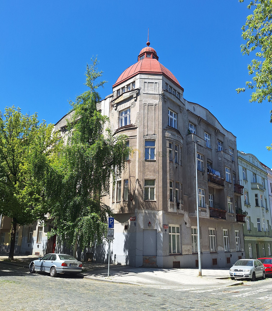 Prodej nájemního domu, činžáku 1 841 m², Praha