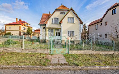 Prodej domu 235 m² s pozemkem 438 m², Jungmannova, Úvaly, okres Praha-východ