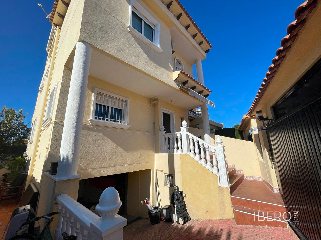 Prodej domu 280 m² s pozemkem 280 m², Guardamar del Segura