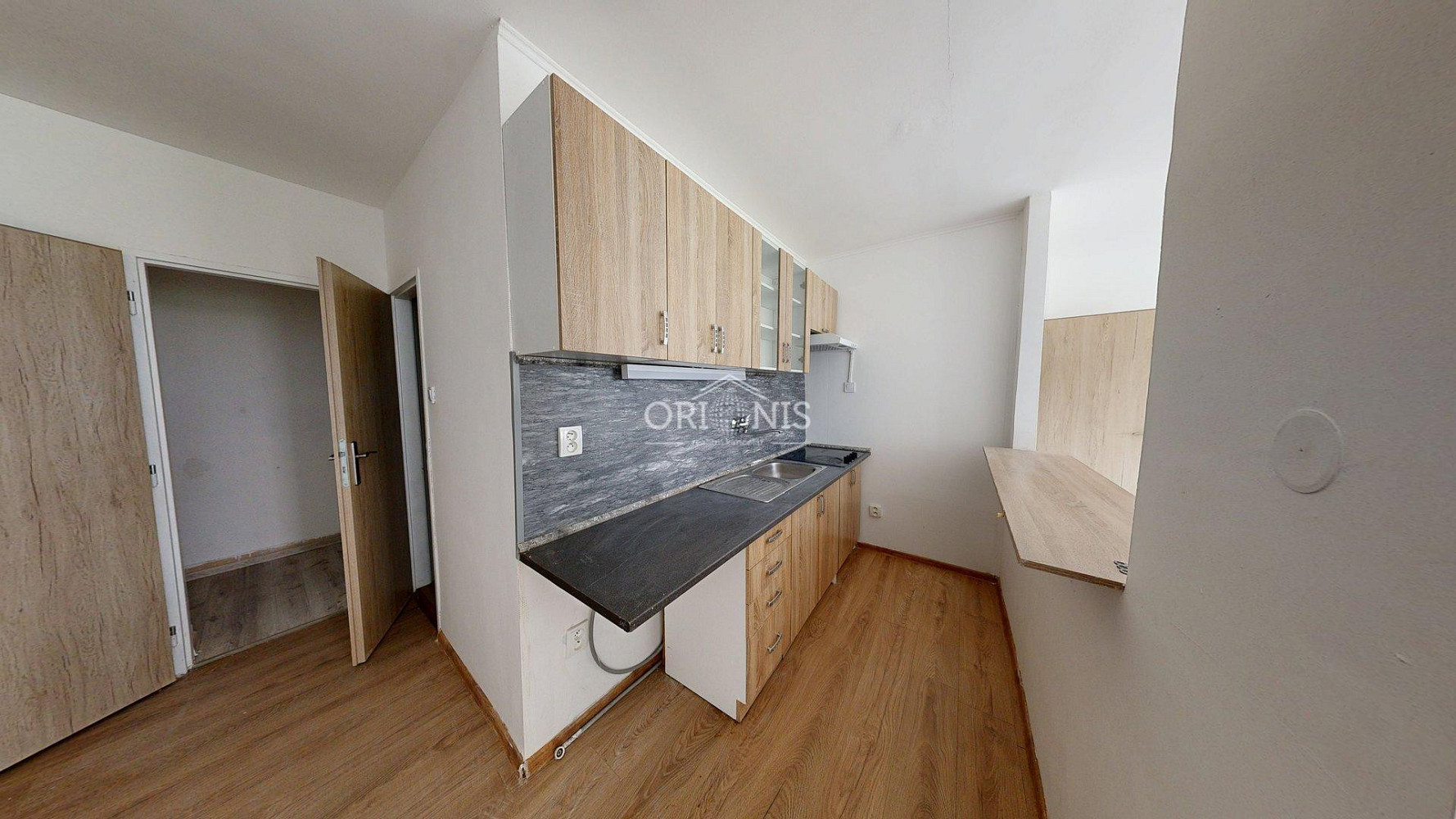 Pronájem bytu 2+1 44 m² – fotografie 3
