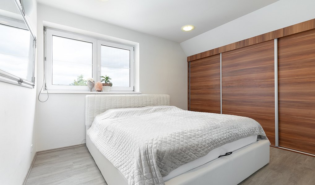 Prodej bytu 3+1 95 m², Opava – náhled fotky 11