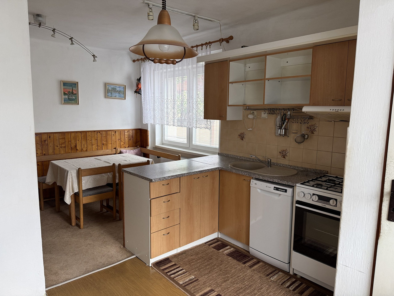 Prodej domu 198 m² s pozemkem 800 m² – fotografie 5