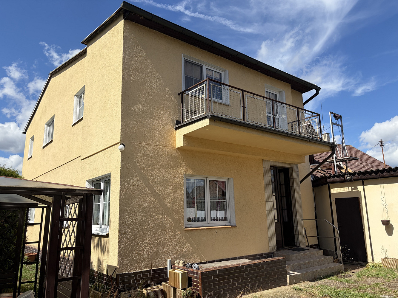 Prodej domu 193 m² s pozemkem 856 m²