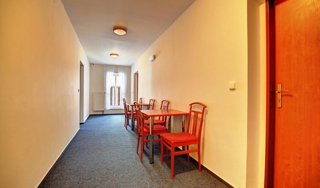 Prodej ubytovacího objektu 793 m², Strážné – náhled fotky 9
