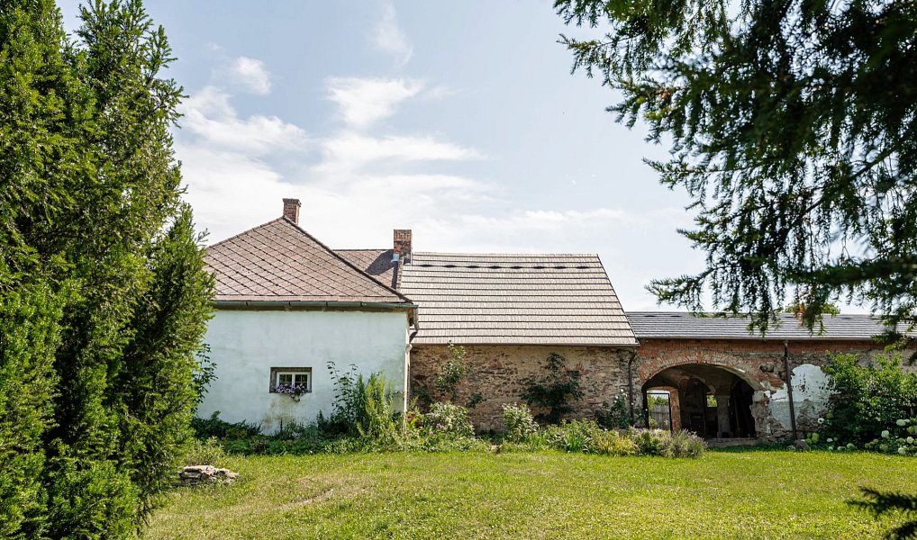 Prodej nájemního domu, činžáku 435 m², Církvice – náhled fotky 28