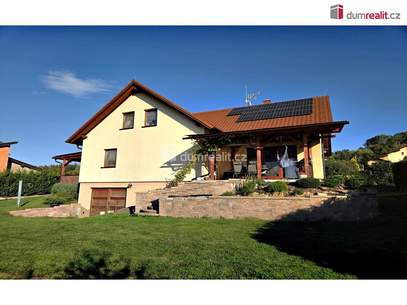 Prodej domu 267 m² s pozemkem 1 050 m²