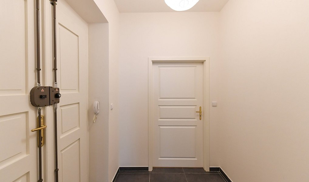 Pronájem bytu 3+kk 84 m², Praha – náhled fotky 22