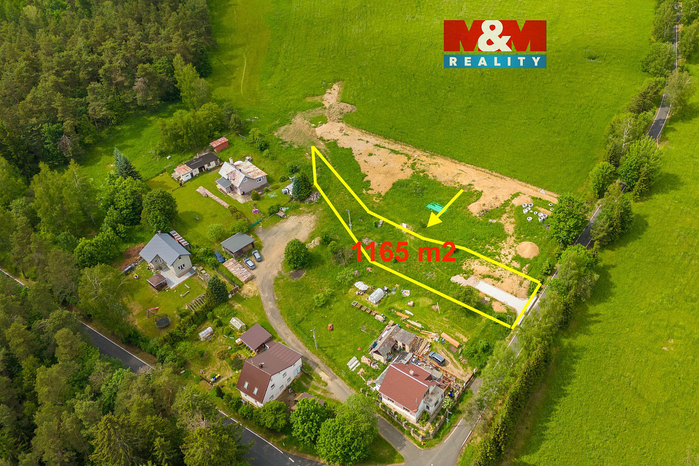 Prodej stavebního pozemku 1 165 m²