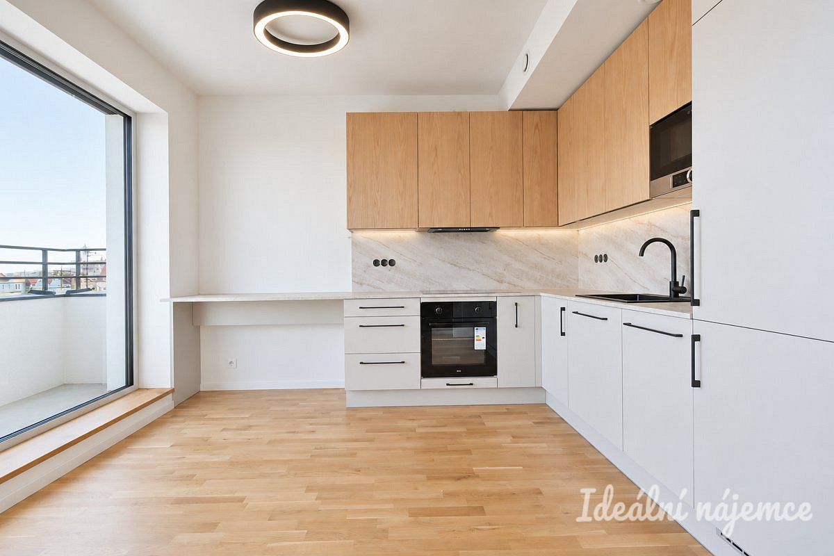Pronájem bytu 2+kk 36 m²
