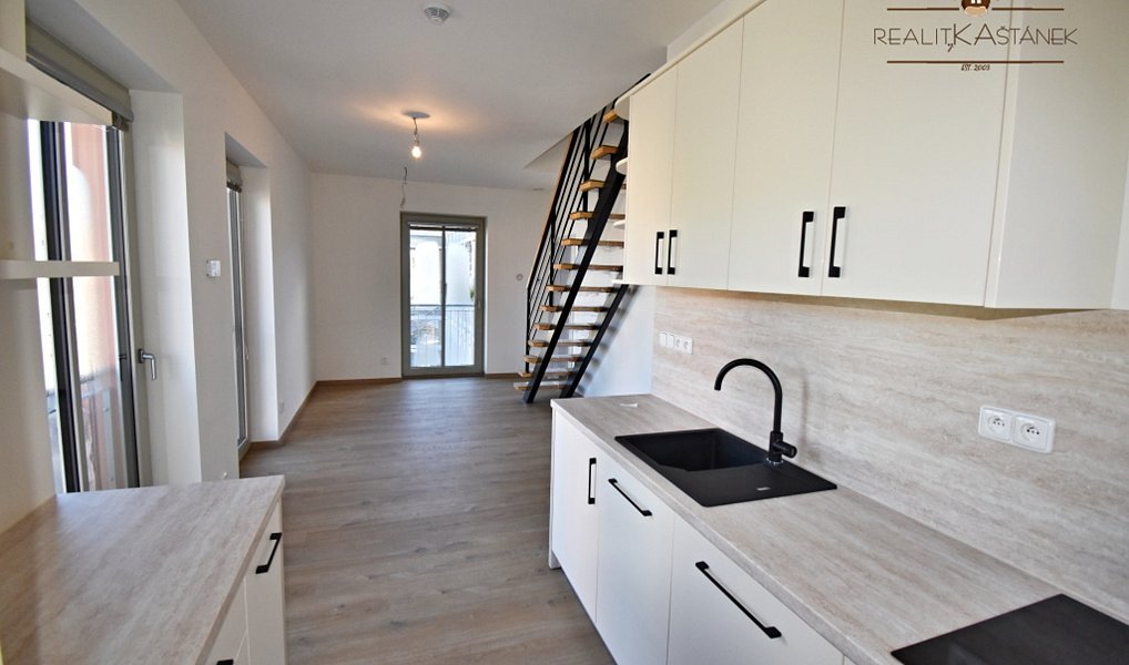 Pronájem bytu 4+kk 80 m², Frýdlant – náhled fotky 3