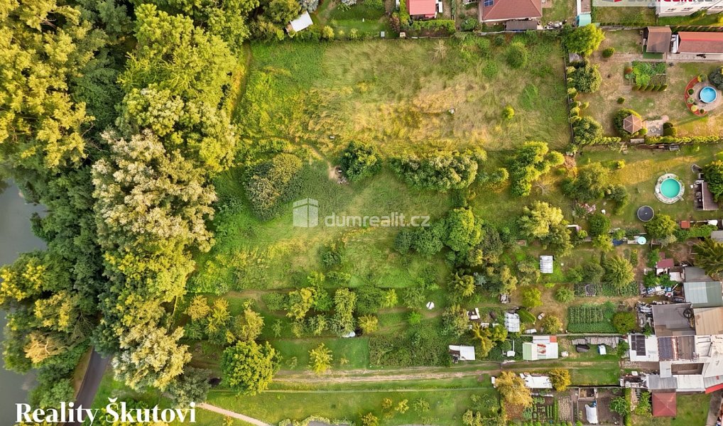 Prodej stavebního pozemku 902 m², Chabařovice – náhled fotky 20