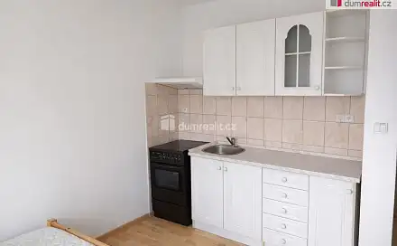 Pronájem bytu 1+kk 19 m², Jezdecká, Děčín - Děčín III-Staré Město