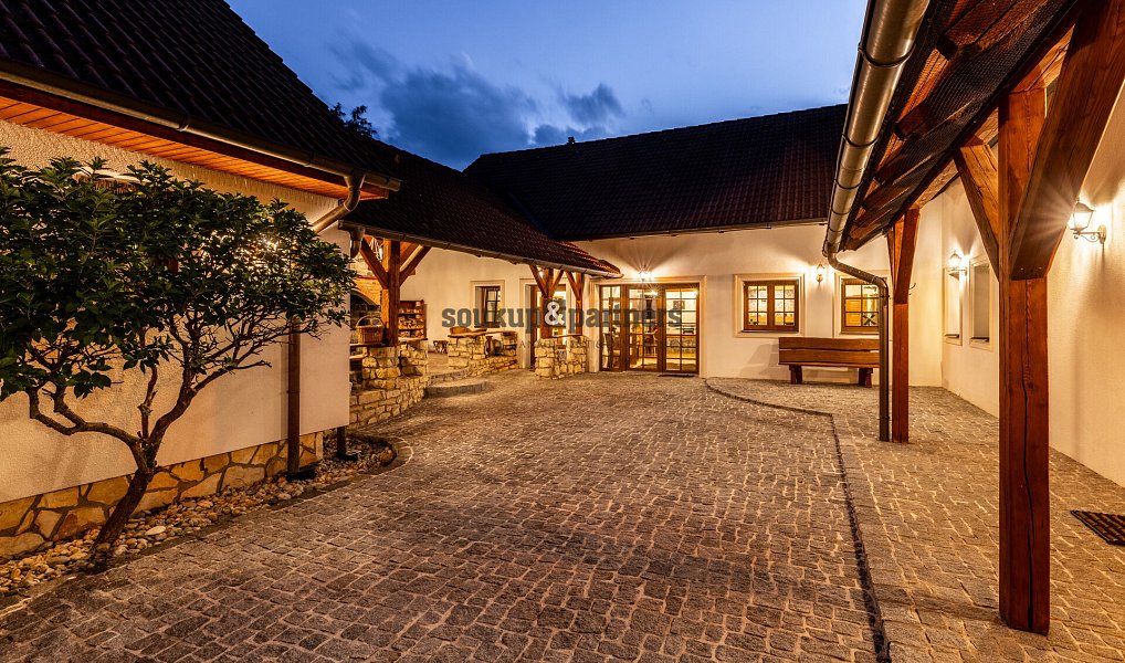 Prodej domu 1 079 m² s pozemkem 18 056 m², Netvořice – náhled fotky 25