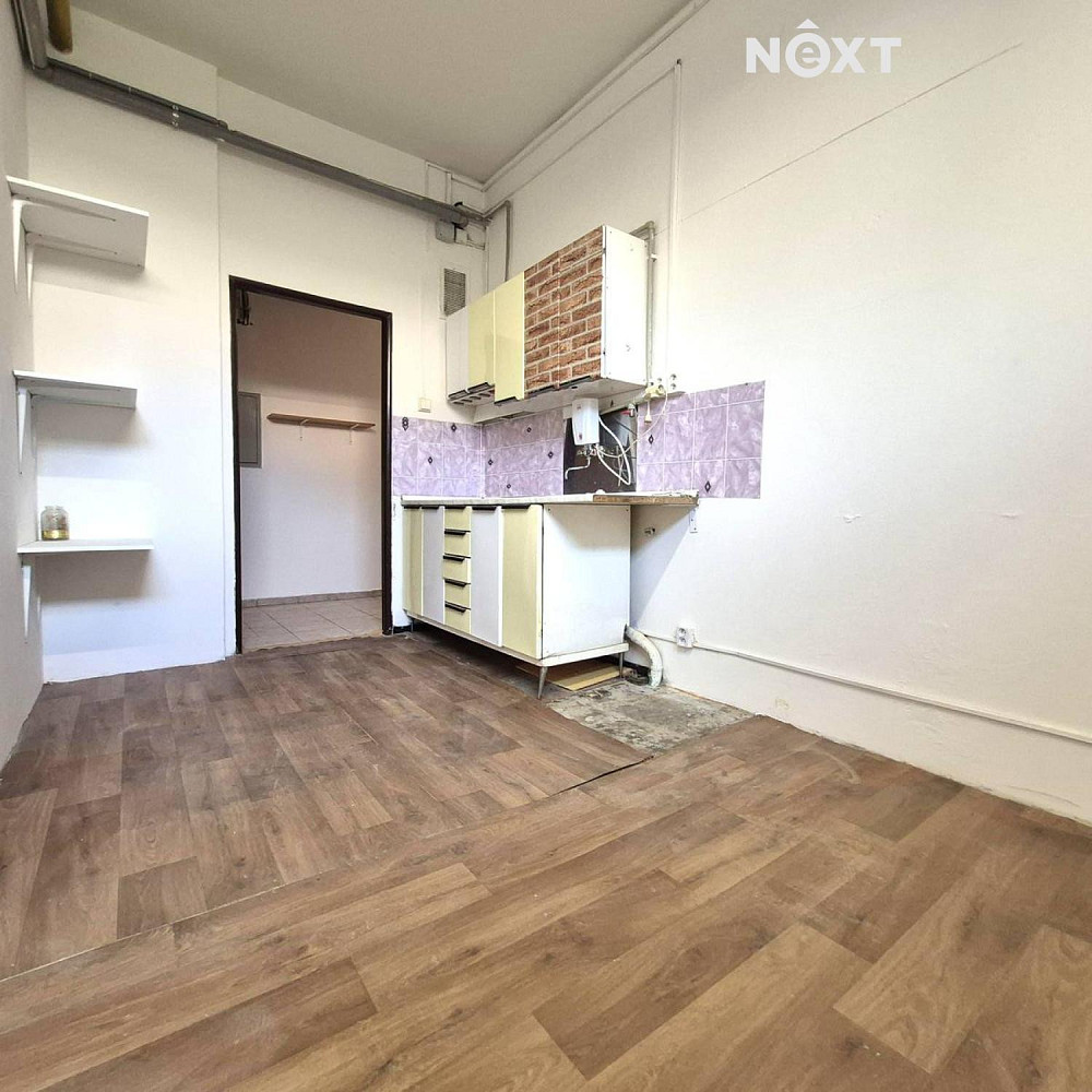Pronájem kanceláře 57 m² — photo 2
