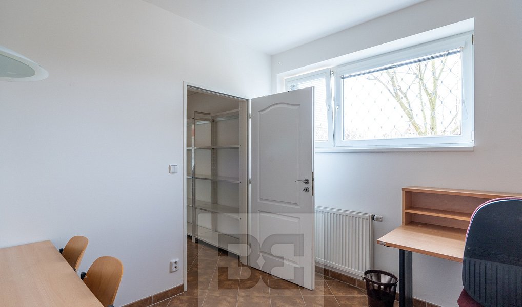 Pronájem obchodních prostor 35 m², Praha – náhled fotky 8